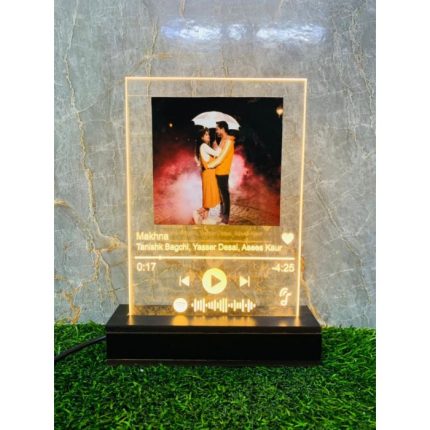 PERSONALIZED ACRYLIC 3D LAMP SKU GG 0006