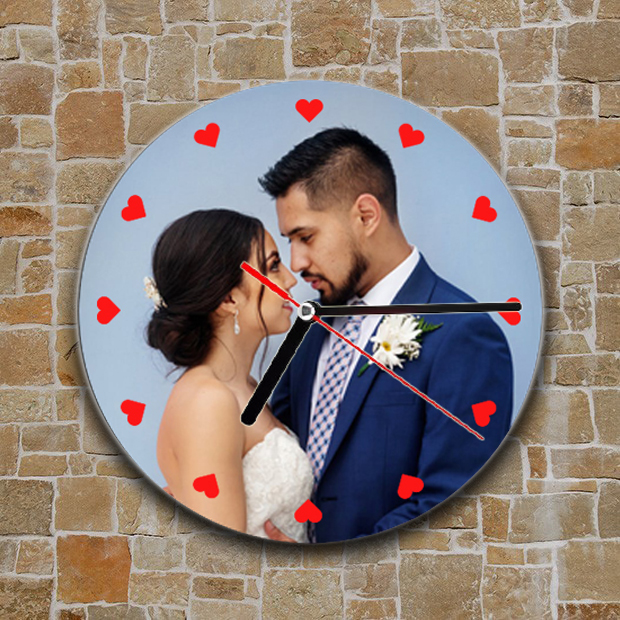 Heart-Personalized-Round-Wall-Clock